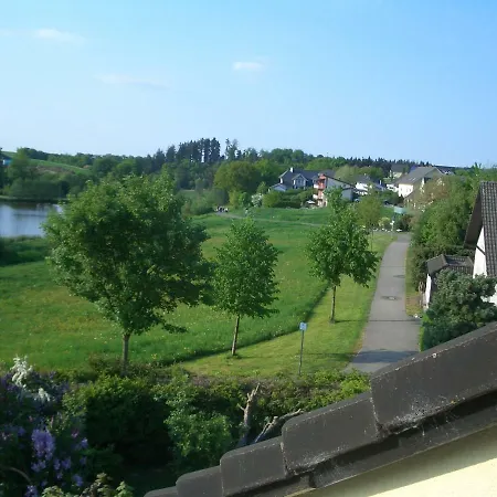 Ferienhaus Am See Hébergement de vacances *